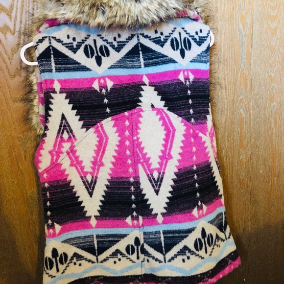 🎰💸🎲 VEGAS VEST 🎲💸🎰 - Picture 3 of 4